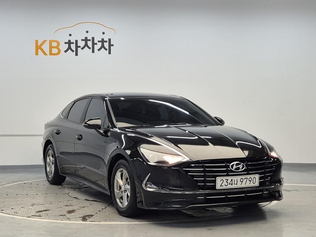 HYUNDAI Sonata - Vista 4
