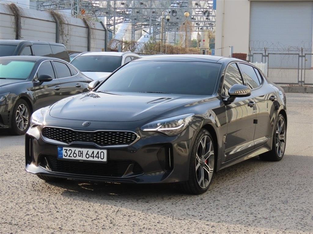 KIA Stinger - Vista 3