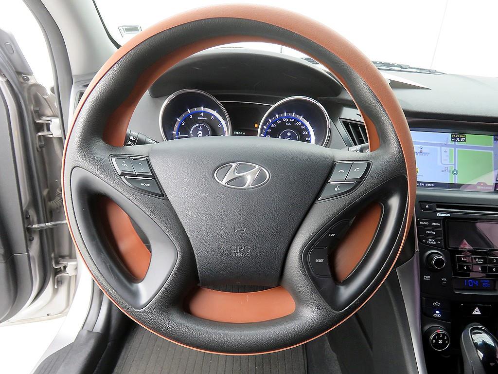 HYUNDAI Sonata - Vista 10
