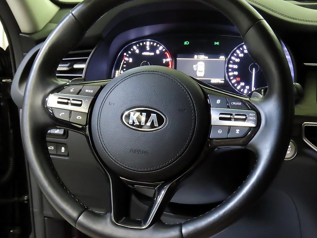 KIA K7 - Vista 8