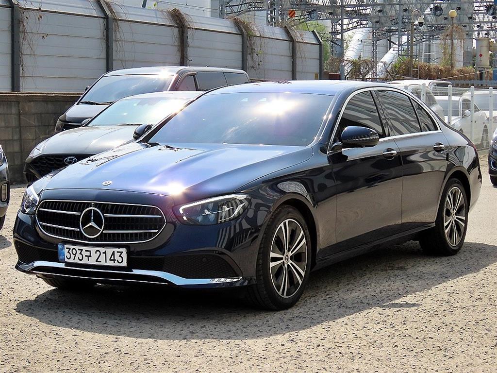 Mercedes Benz E class - Vista 2