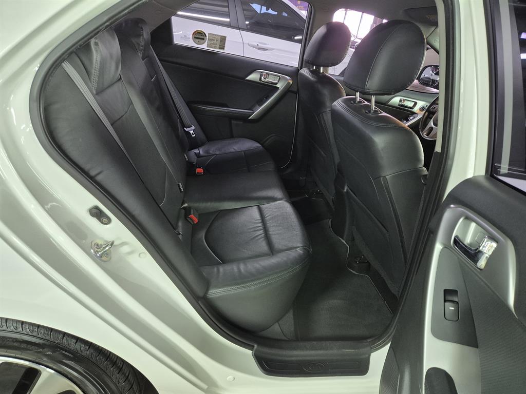 KIA Forte 2013 Blanco - Importación desde Corea - HF Imports Iquique - Foto 18
