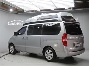 HYUNDAI Starex - Vista 6