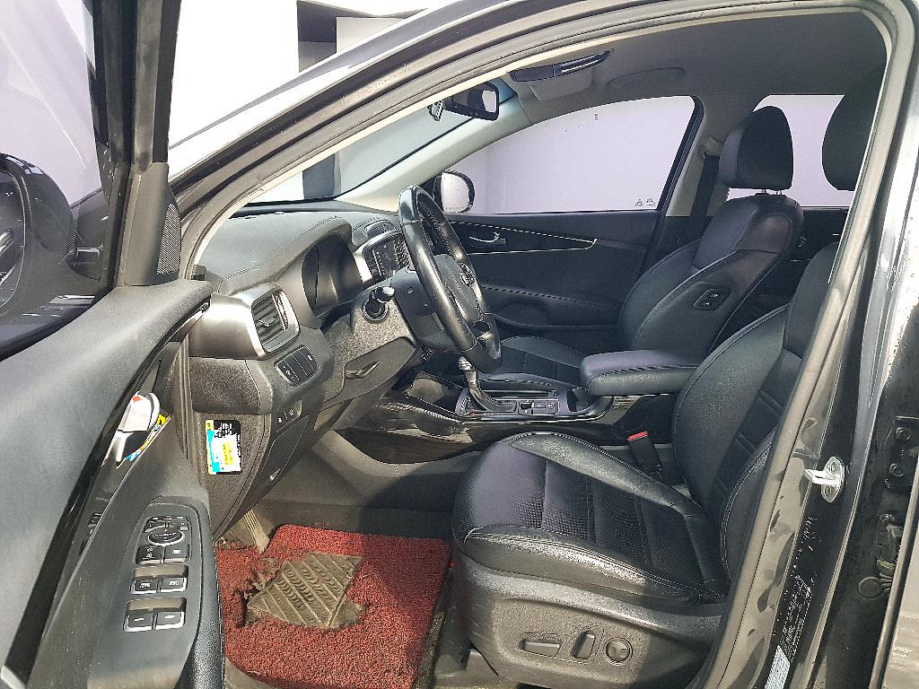 KIA Sorento - Vista 8