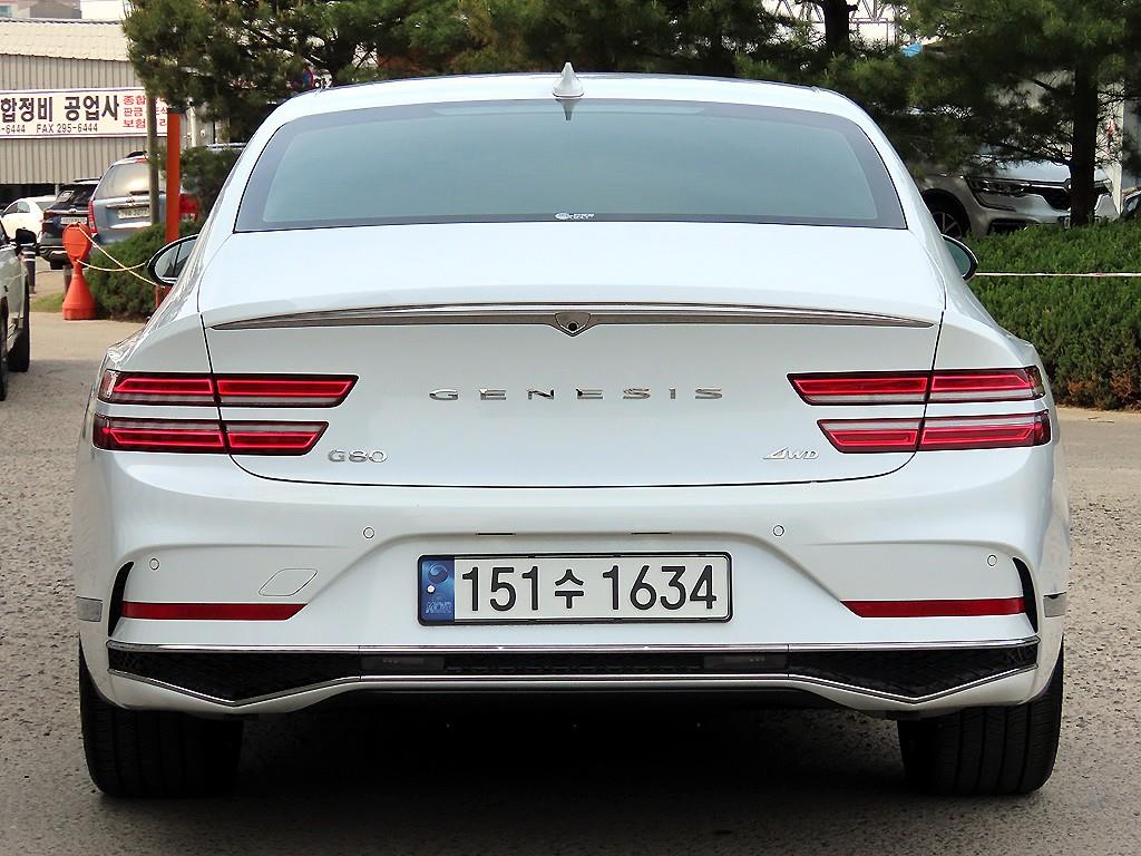 Genesis G80 - Vista 4