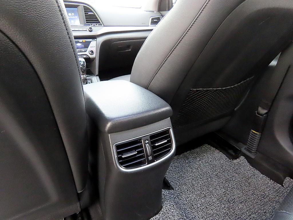 HYUNDAI Avante 2017 Negro - Importación desde Corea - HF Imports Iquique - Foto 17