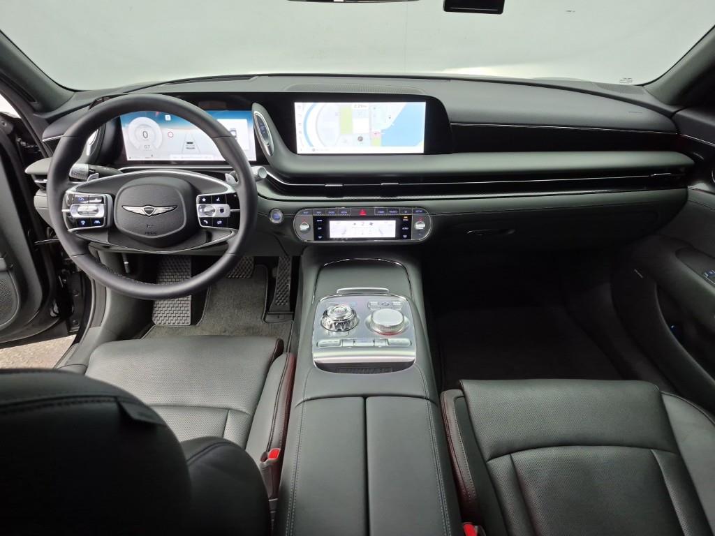 Genesis G90 - Vista 5