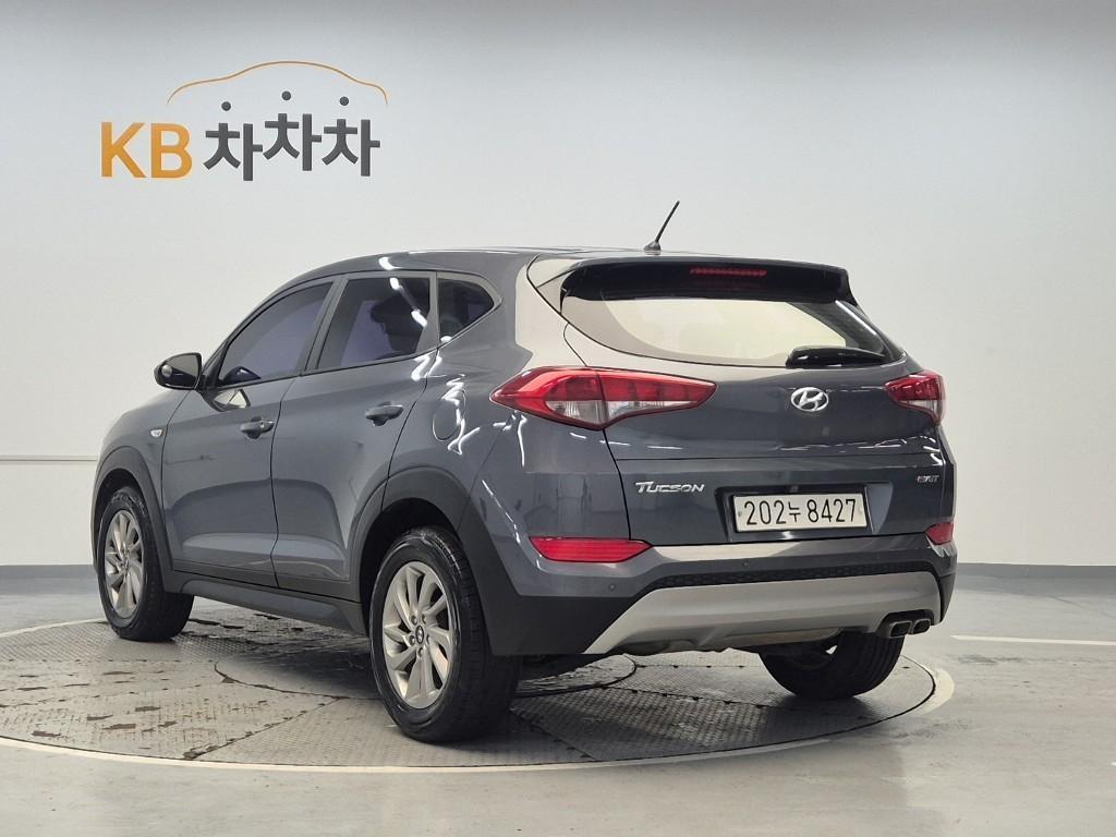 HYUNDAI Tucson - Vista 2