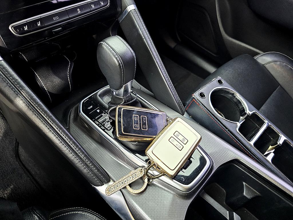 SAMSUNG QM6 2017 Blanco - Importación desde Corea - HF Imports Iquique - Foto 14