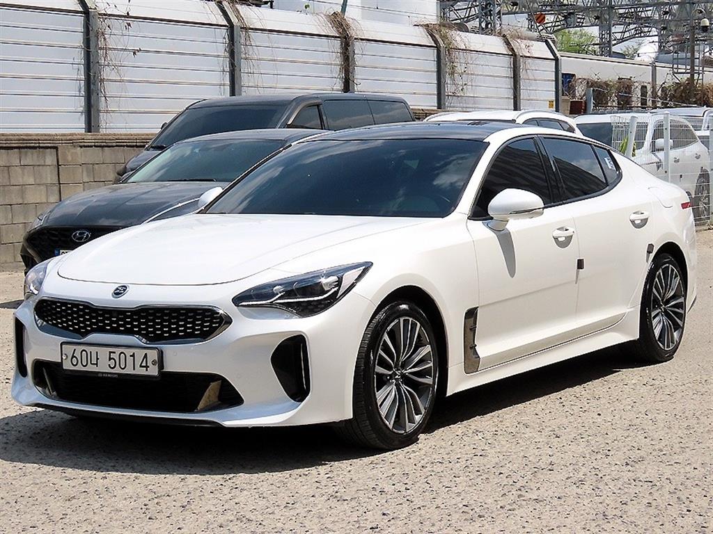 KIA Stinger - Vista 2