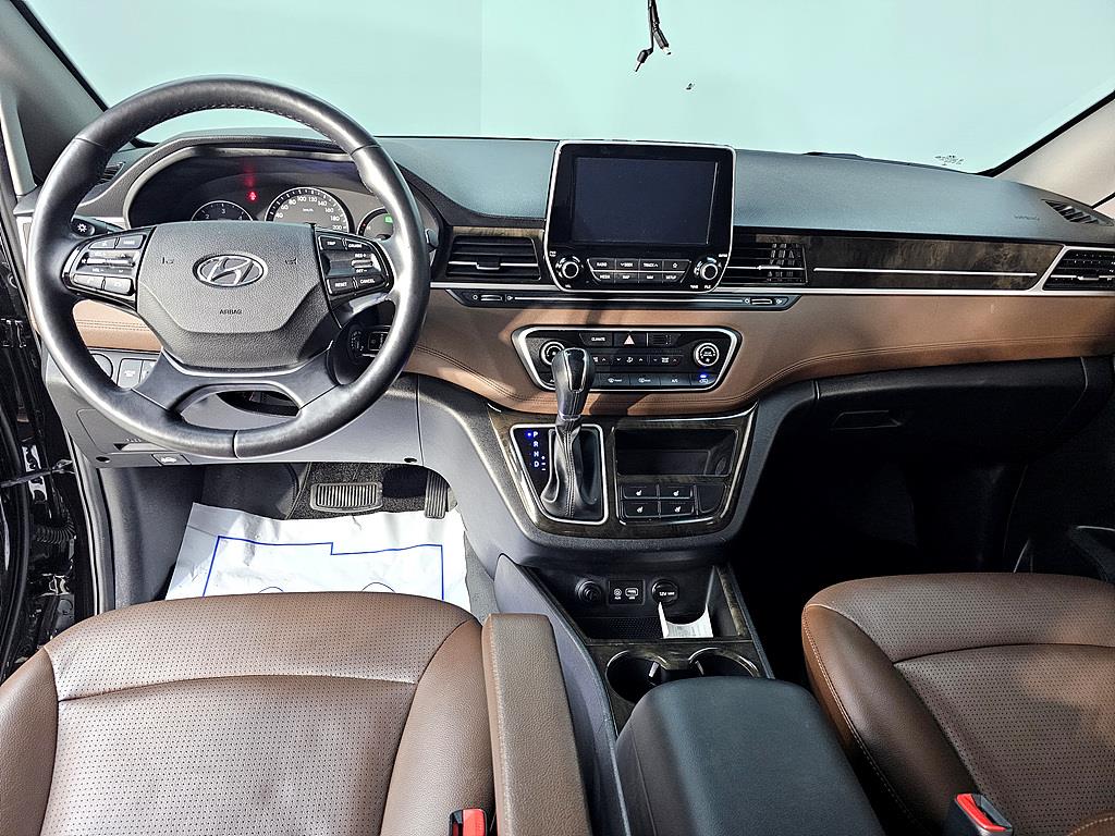 HYUNDAI Starex - Vista 5