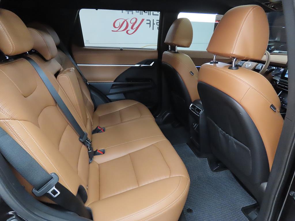 Ssangyong Torres - Vista 6
