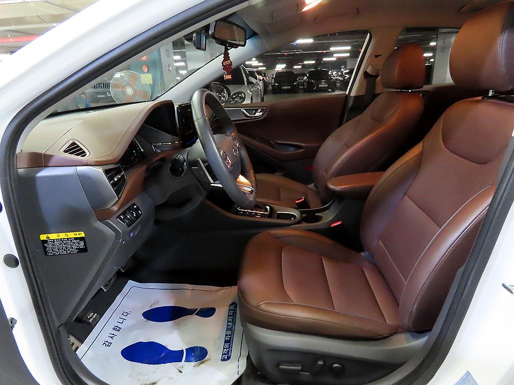 HYUNDAI Ioniq - Vista 6