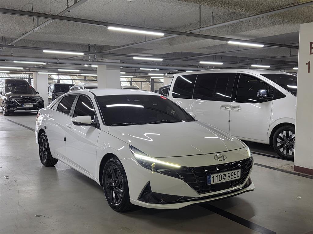 HYUNDAI Avante 2023 Blanco - Importación desde Corea - HF Imports Iquique - Foto 1