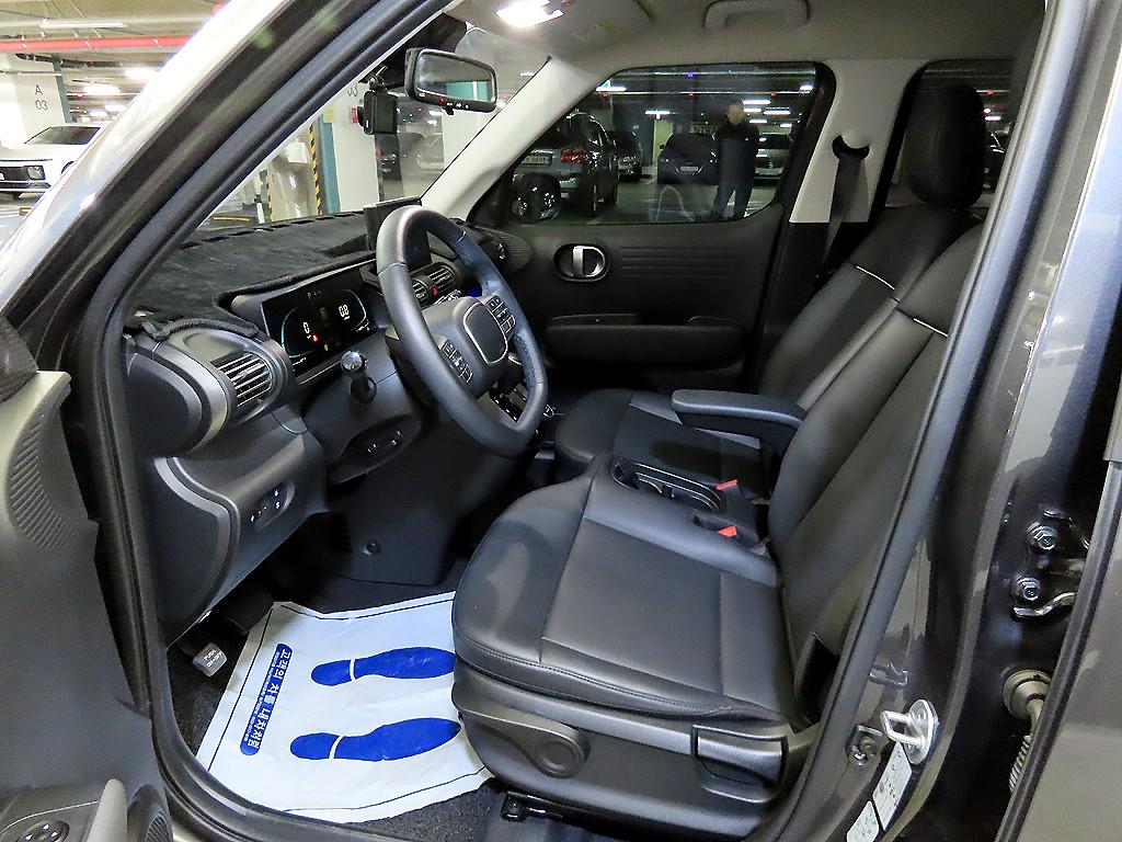 HYUNDAI Casper - Vista 6