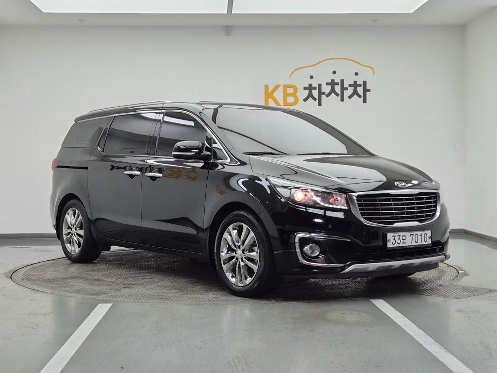 KIA Carnival - Vista 2