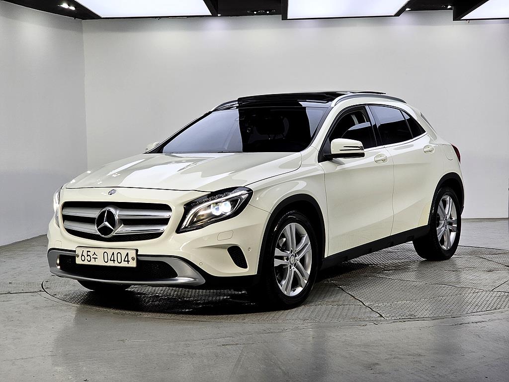 Mercedes Benz GLA Class 2016 Blanco - Importación desde Corea - HF Imports Iquique - Foto 1