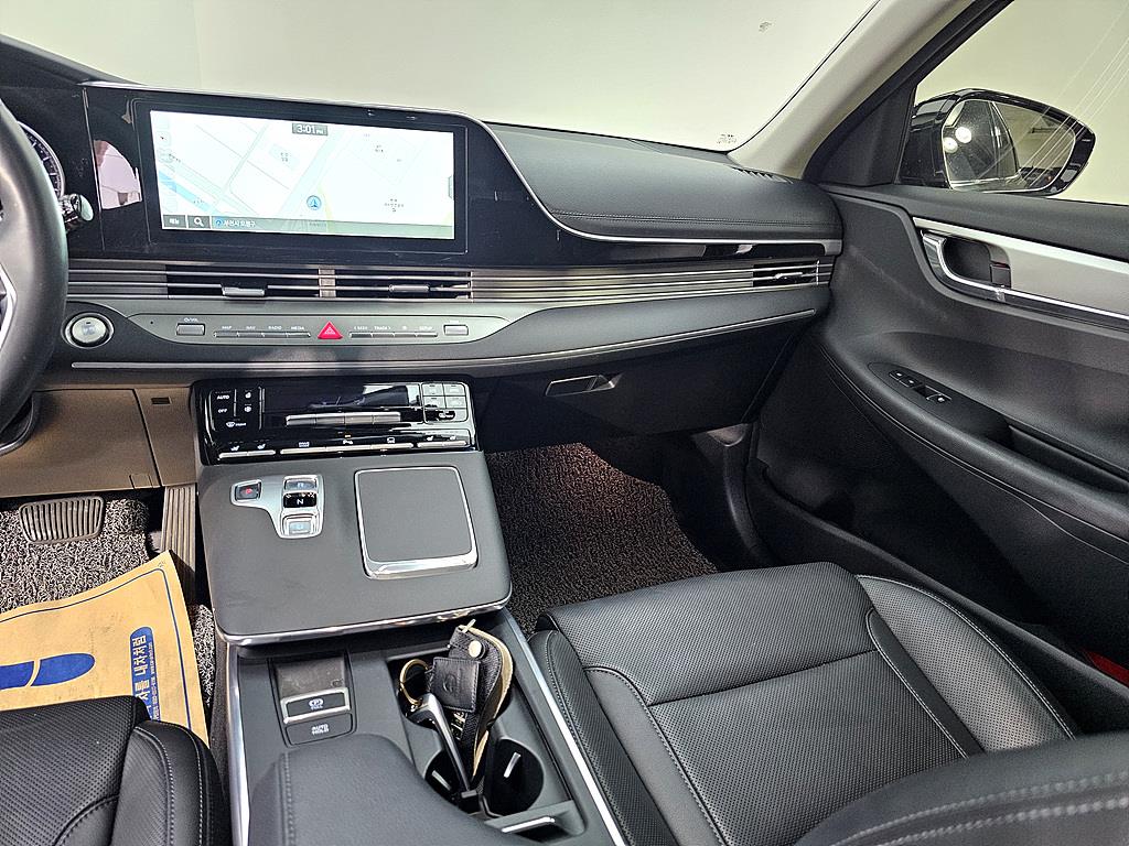 HYUNDAI Grandeur - Vista 10