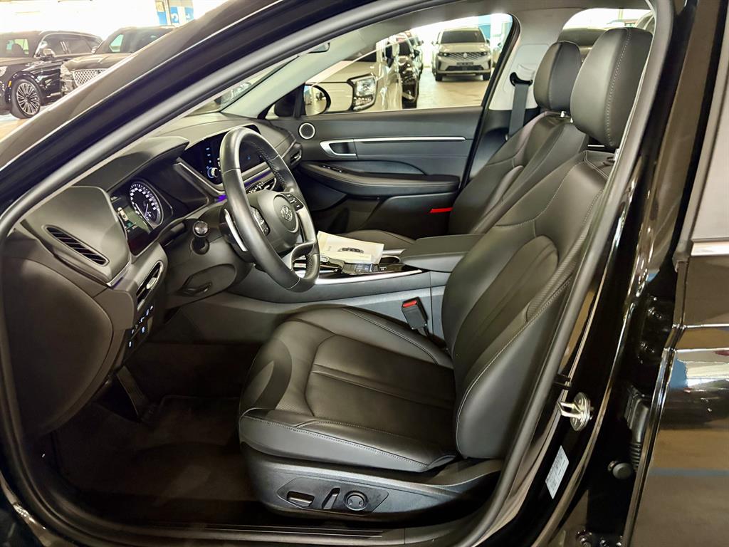 HYUNDAI Sonata - Vista 11
