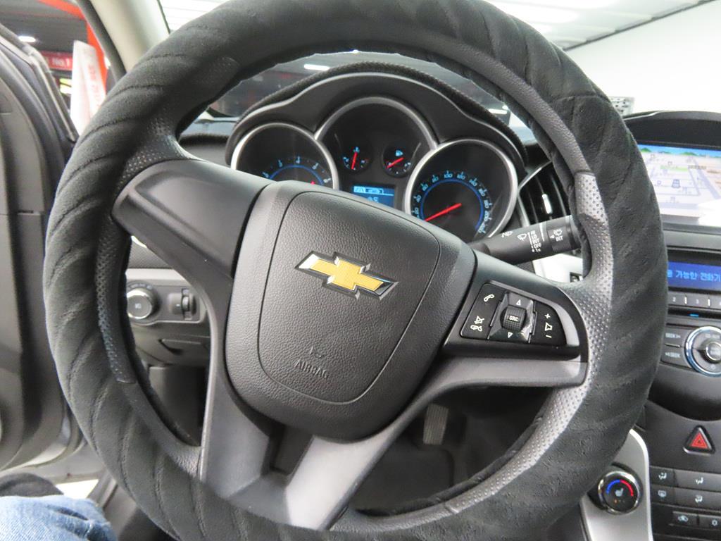 Chevrolet Cruise - Vista 8