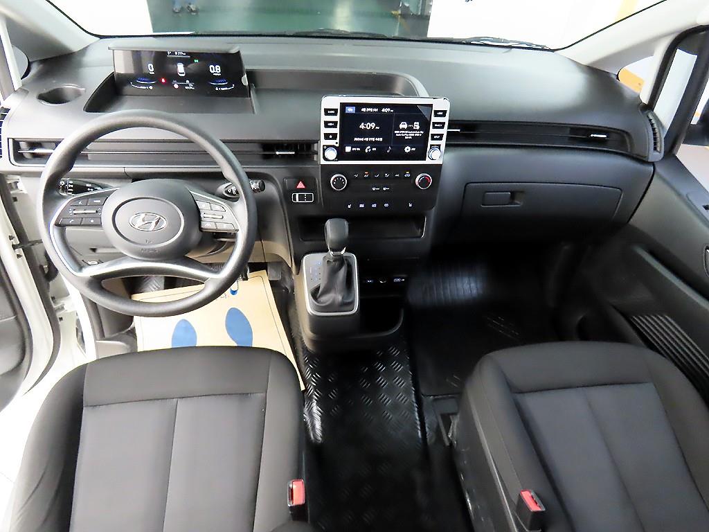 HYUNDAI Staria - Vista 7