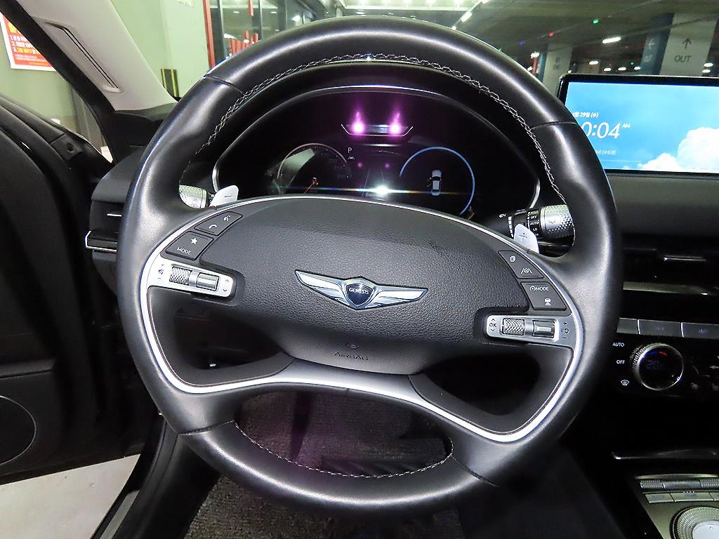 Genesis G80 - Vista 8