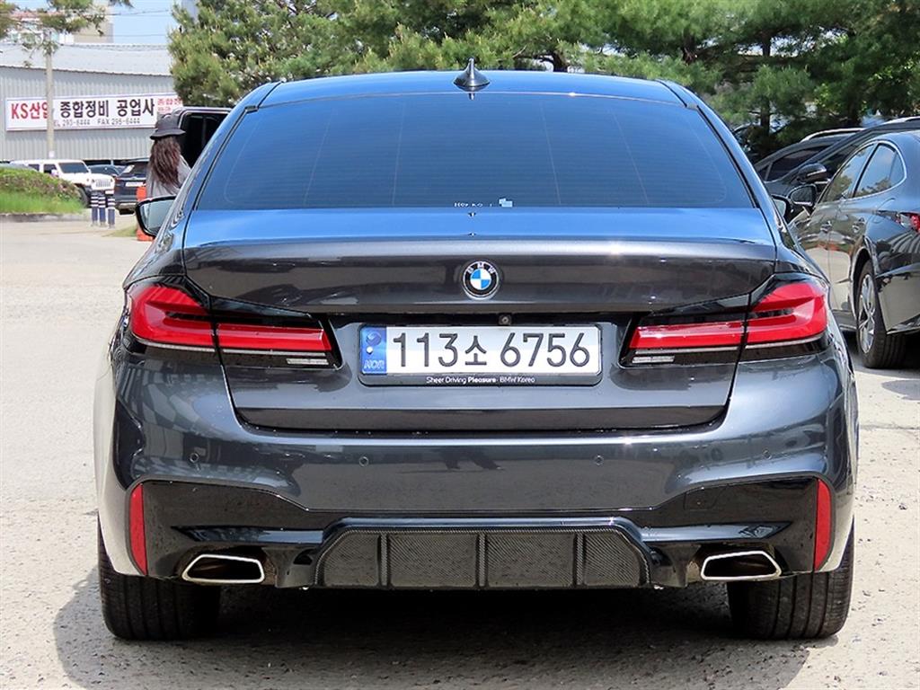 BMW 5 Series - Vista 4