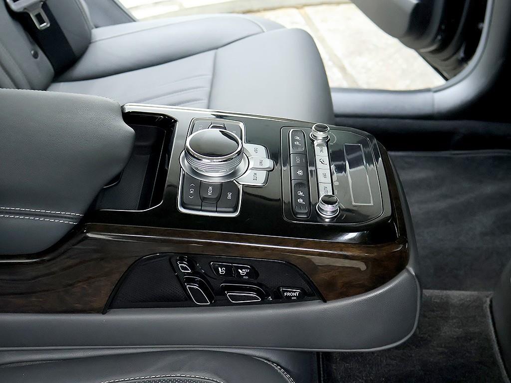 Genesis G90 2019 Negro - Importación desde Corea - HF Imports Iquique - Foto 13