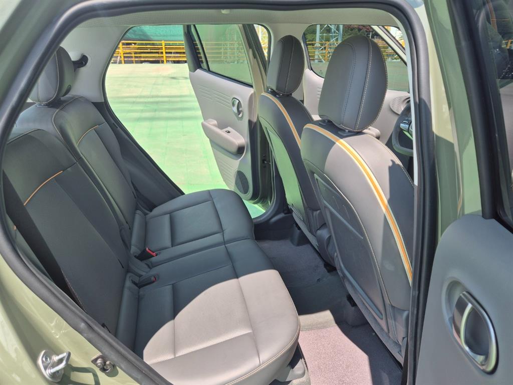 HYUNDAI Casper - Vista 8
