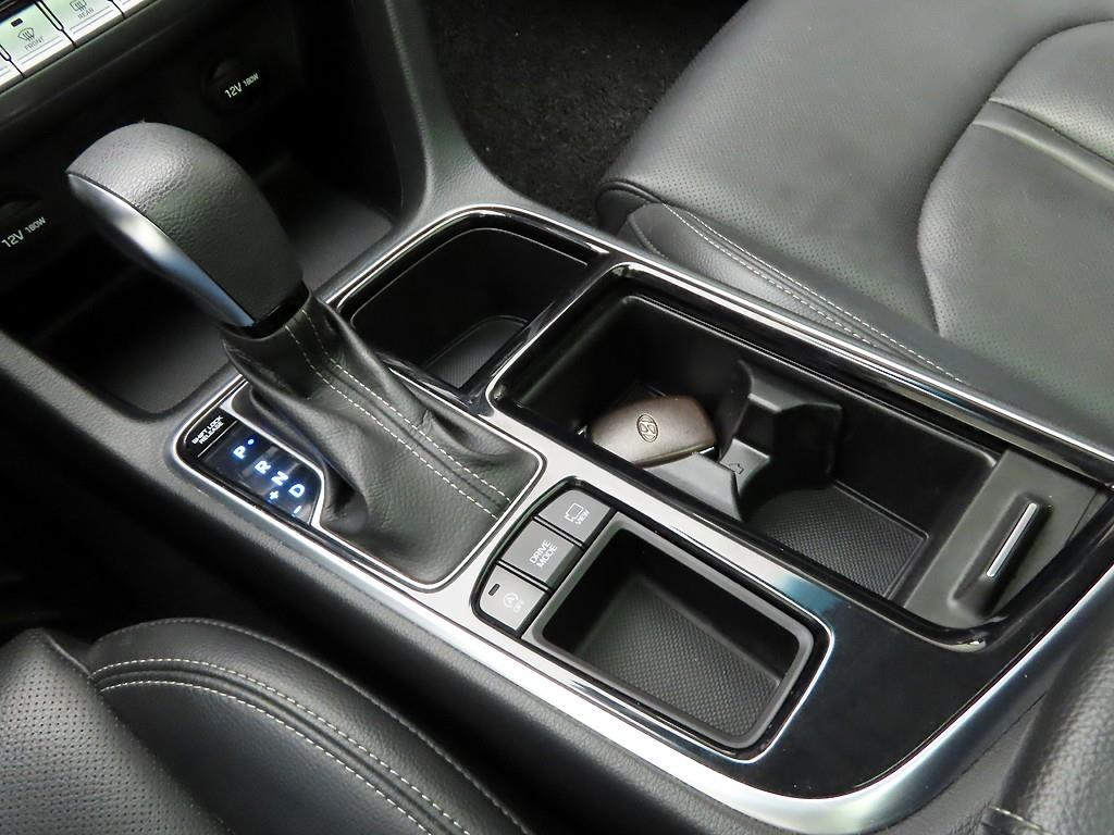 HYUNDAI Sonata - Vista 10