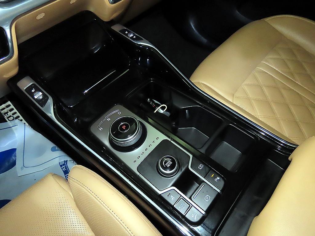 KIA Sorento - Vista 12