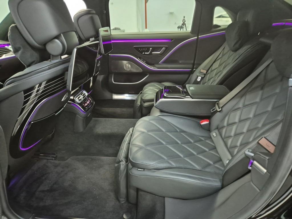 Mercedes Benz S Class - Vista 12