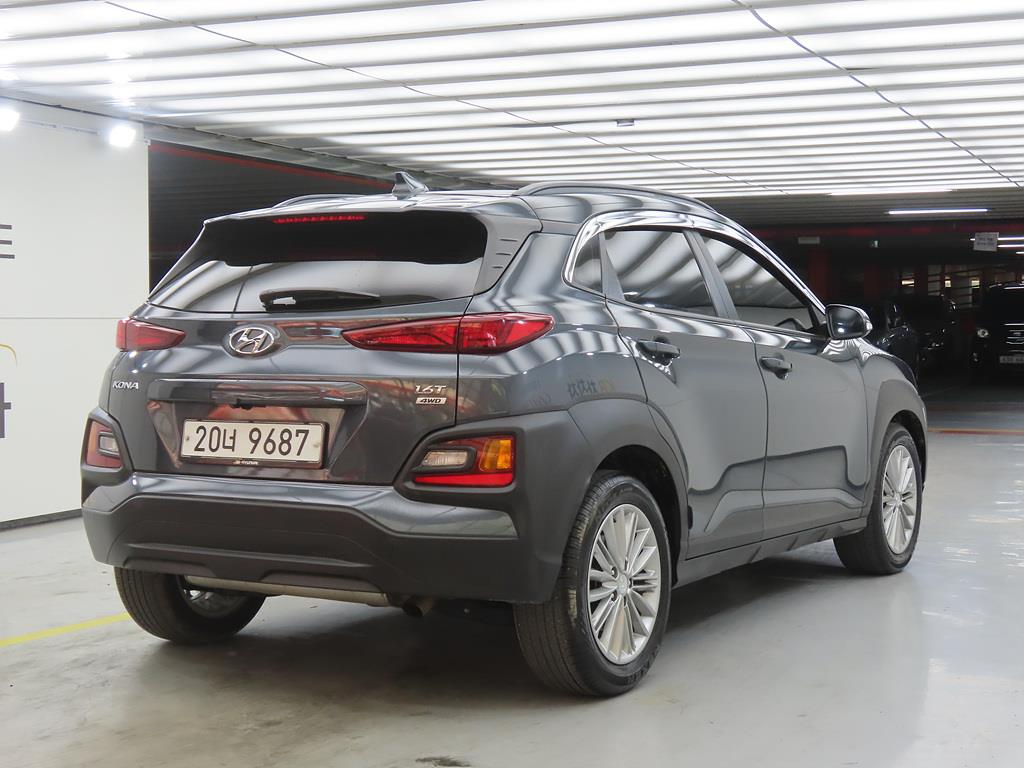 HYUNDAI Kona - Vista 4