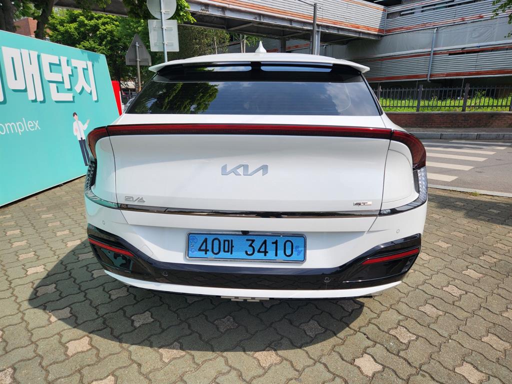KIA EV6 - Vista 4