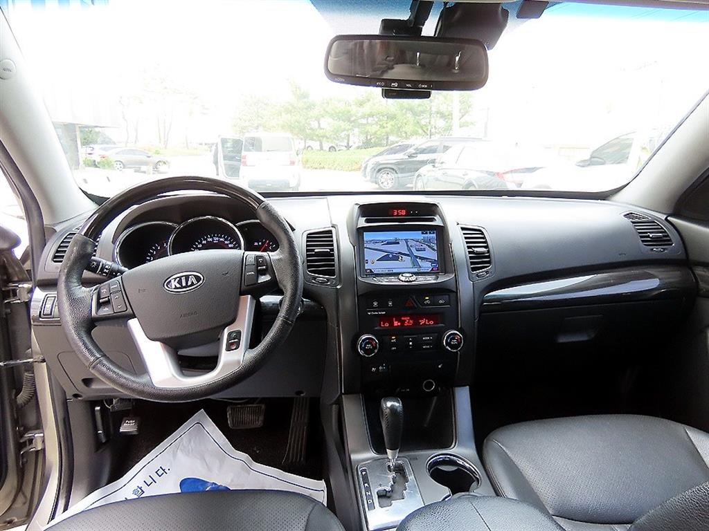 KIA Sorento - Vista 7