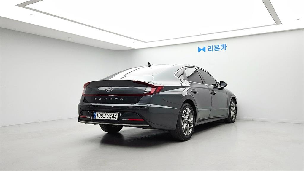 HYUNDAI Sonata - Vista 4