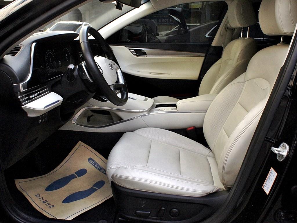 HYUNDAI Grandeur - Vista 9