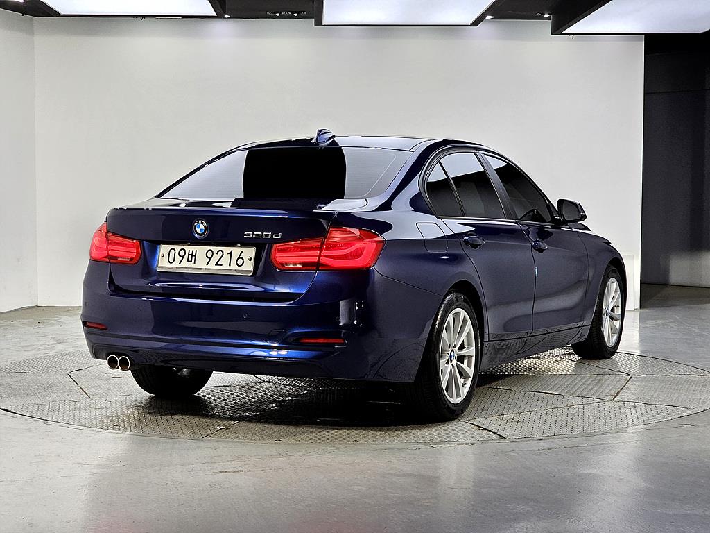BMW 3 series - Vista 4