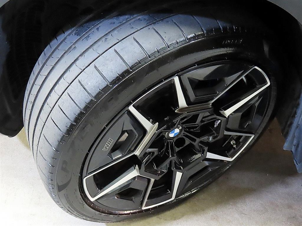 BMW XM 2025 Negro - Importación desde Corea - HF Imports Iquique - Foto 20