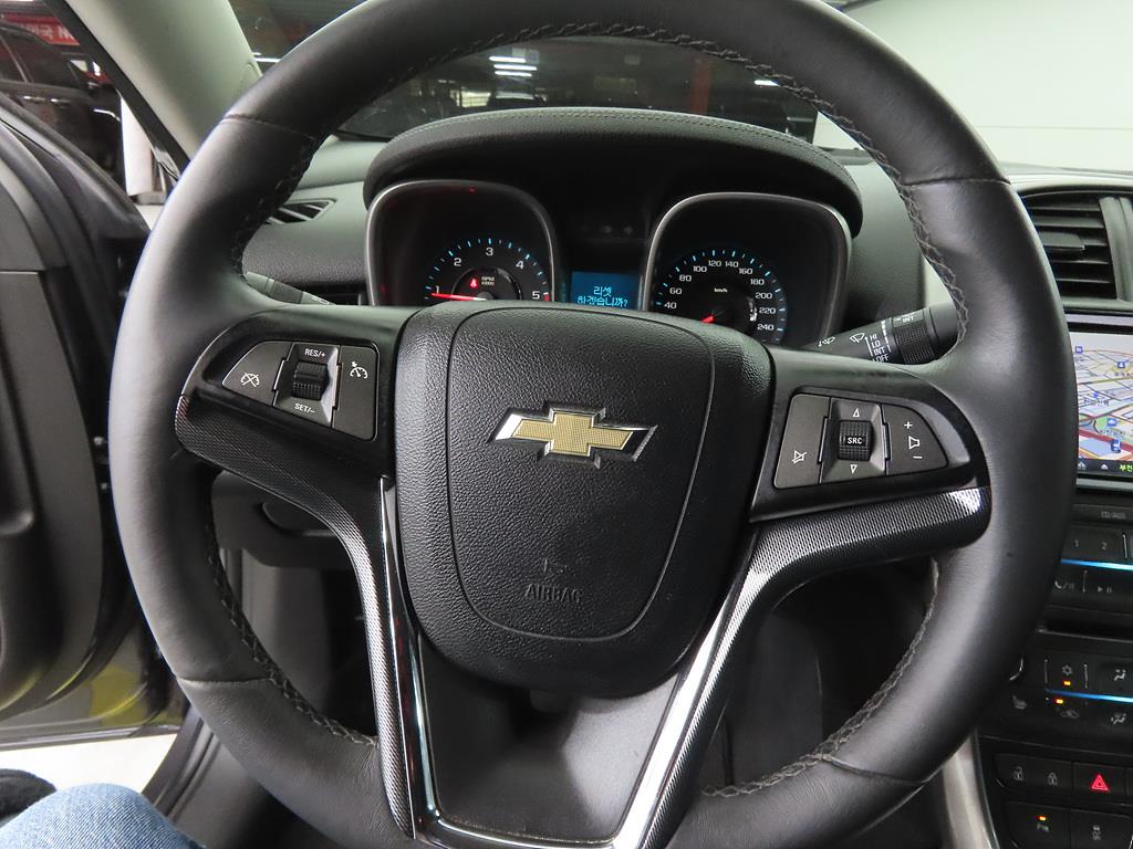 Chevrolet Malibu - Vista 8