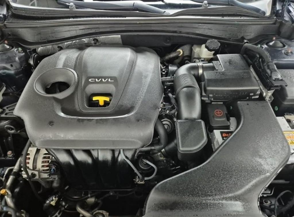 KIA K5 - Vista 5