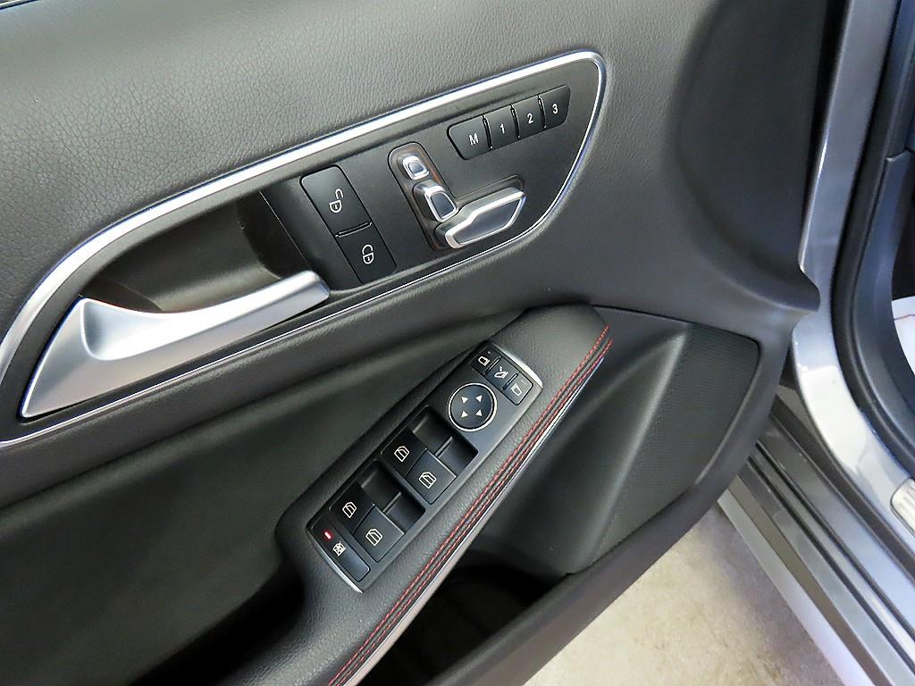 Mercedes Benz A Class 2018 Gris - Importación desde Corea - HF Imports Iquique - Foto 13