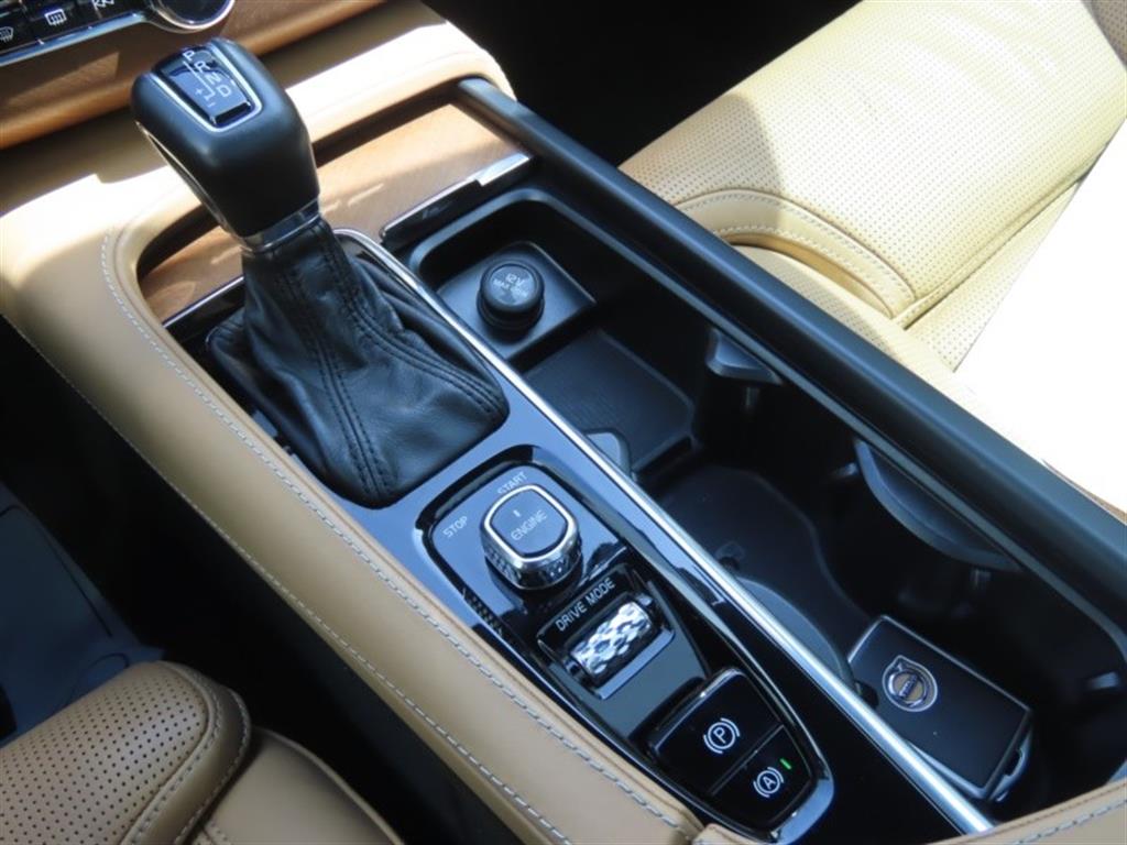 Volvo XC90 - Vista 11