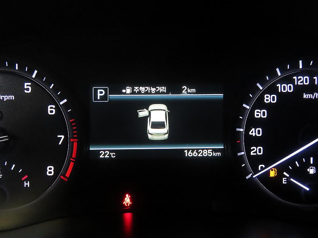 Genesis G80 - Vista 9