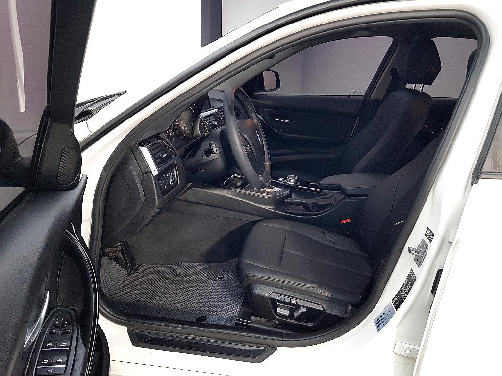 BMW 3 series - Vista 8
