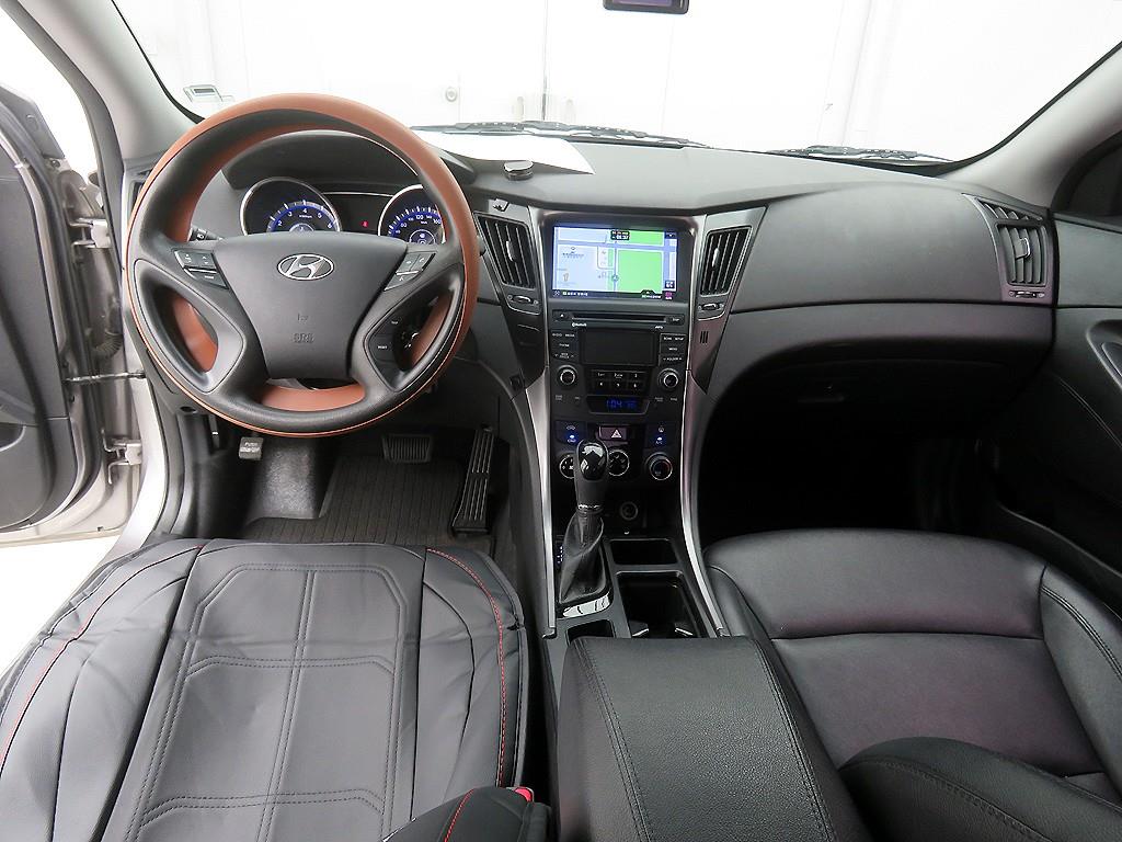 HYUNDAI Sonata - Vista 7