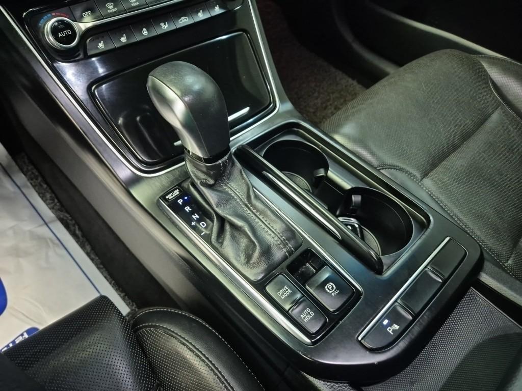 HYUNDAI Grandeur 2017 Blanco - Importación desde Corea - HF Imports Iquique - Foto 14