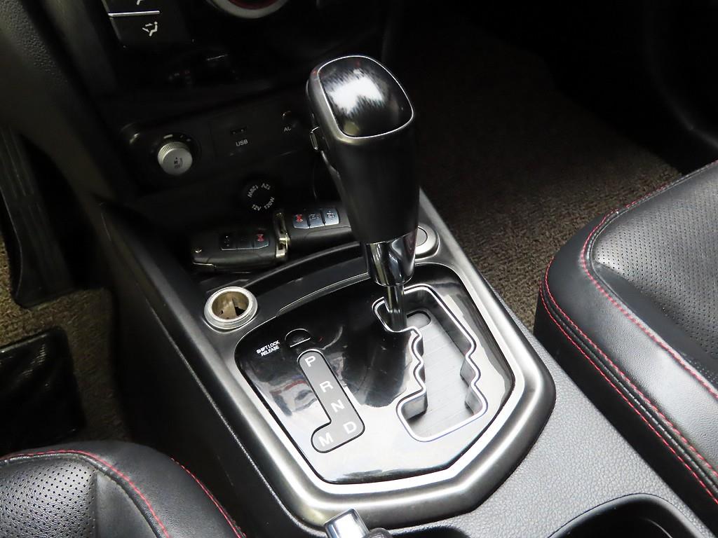 Ssangyong Tivoli - Vista 11