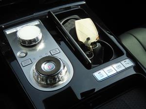 Genesis G80 - Vista 12