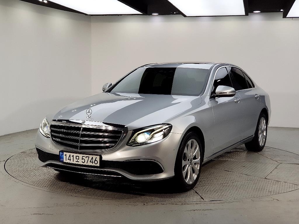 Mercedes Benz E class 2017 Gris - Importación desde Corea - HF Imports Iquique - Foto 1